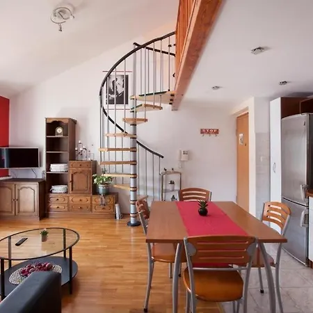 Apartment With A Parking Space - 22851 Makarska