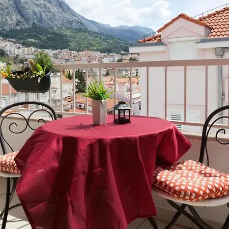 Apartment With A Parking Space - 22851 Makarska